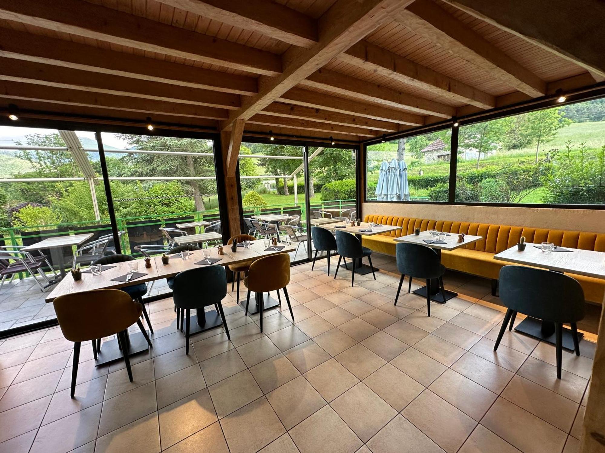 Logis Le Chalet Saint-Maurice-en-Trieves Exterior photo